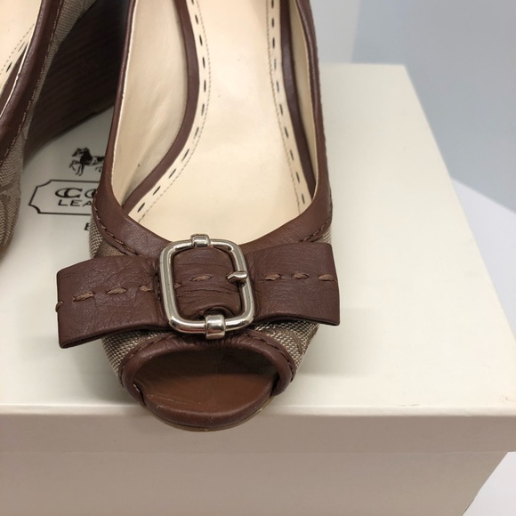 COACH Peep-Toe Khaki/Walnut Wedges - Picture 5 of 8